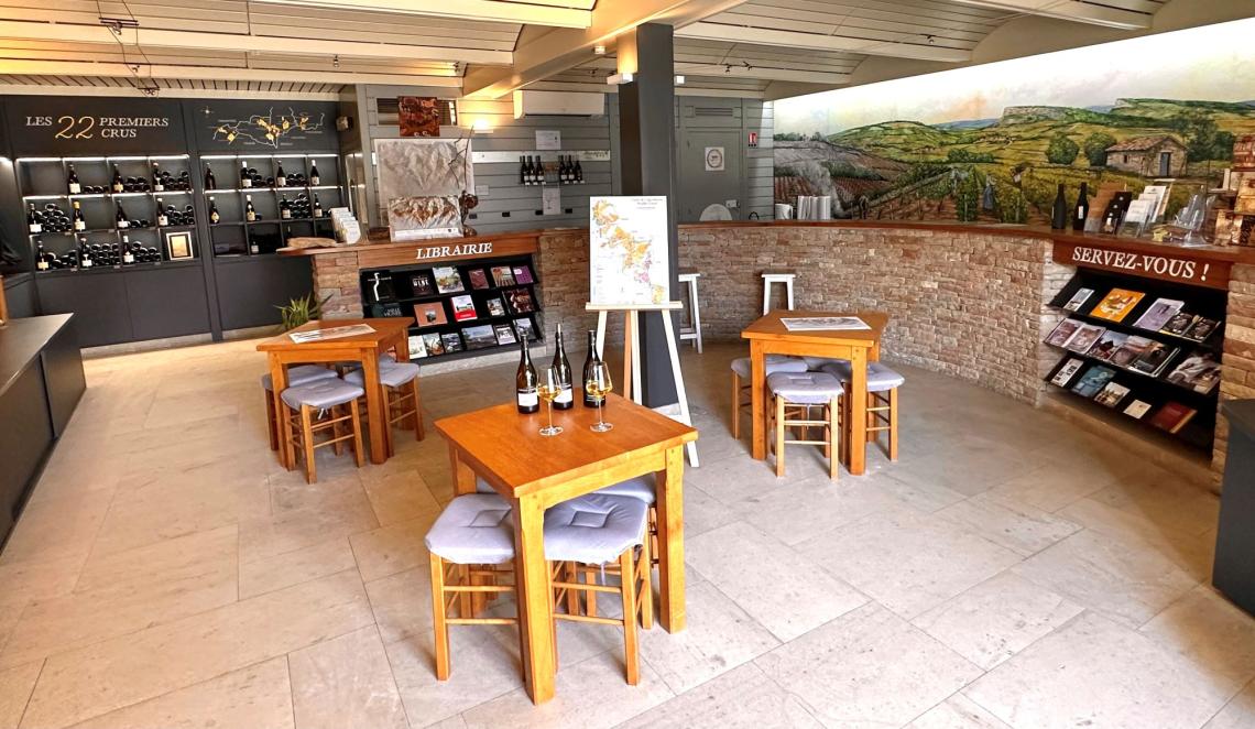 Intérieur Atrium MP  2023 Façade ATRIUM retouche panneau ATRIUM Clients Atrium 2025 FGMP