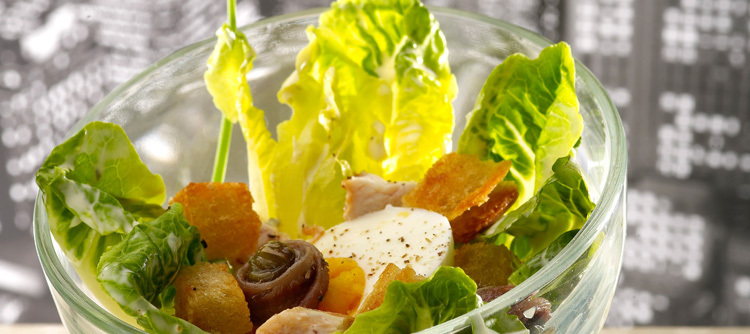 Salade césar © BIVB / IMAGE & ASSOCIES 