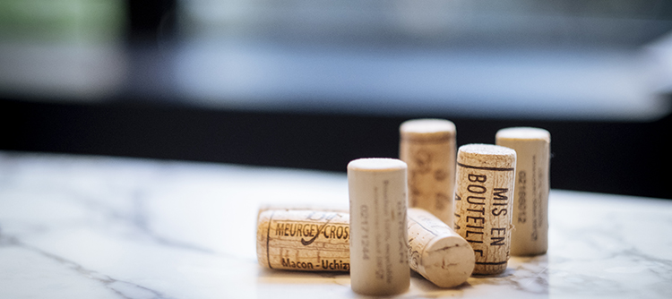 ©  BIVB / Sopexa - bouchons de vins de Bourgogne