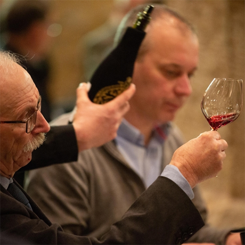 © Confrérie des Chevaliers du tastevin – 103ème édition du tastevinage