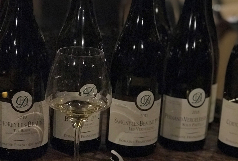 Bouteilles de vins de Bourgogne Savigny-lès-Beaune 